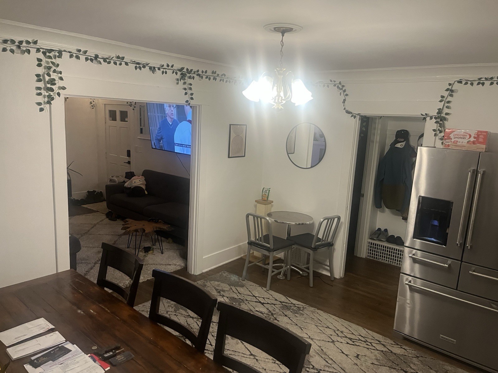 ROOM IN HOUSE FOR RENT (sublet) U DISTRICT