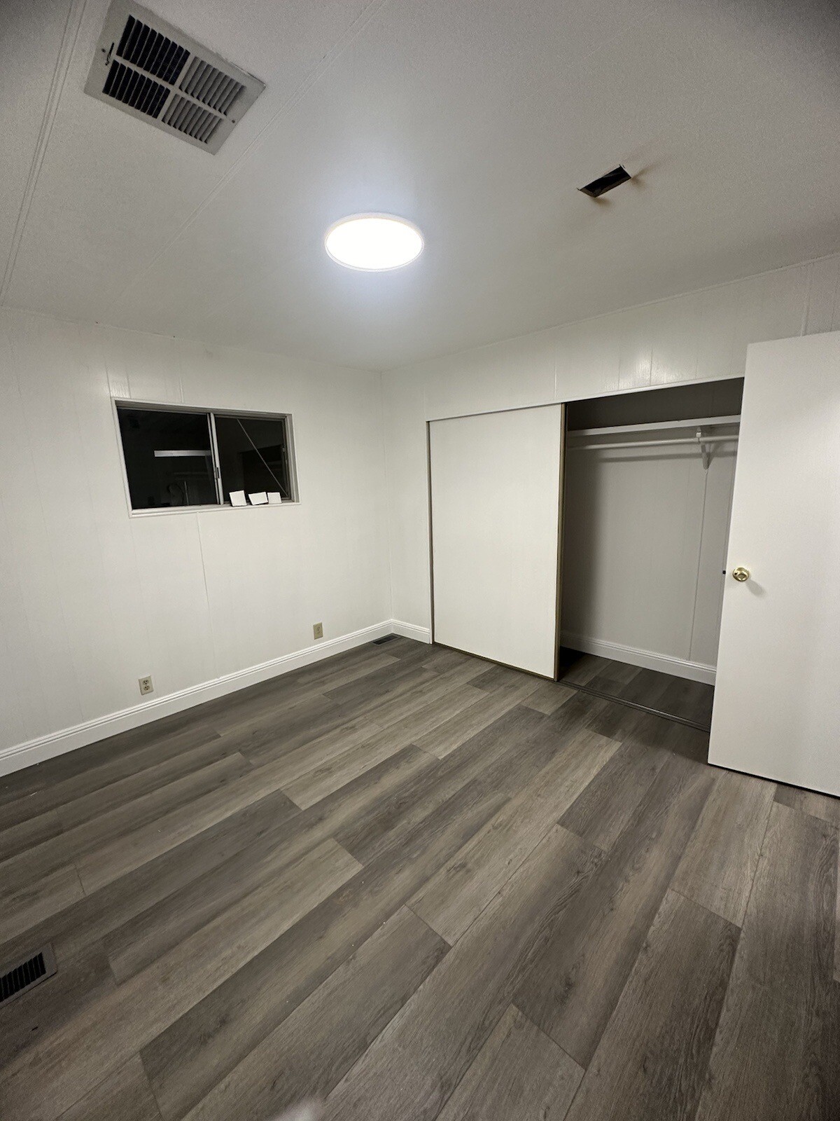 Beautifully Remodeled 2BD 2BTH Mobile Home For Sale