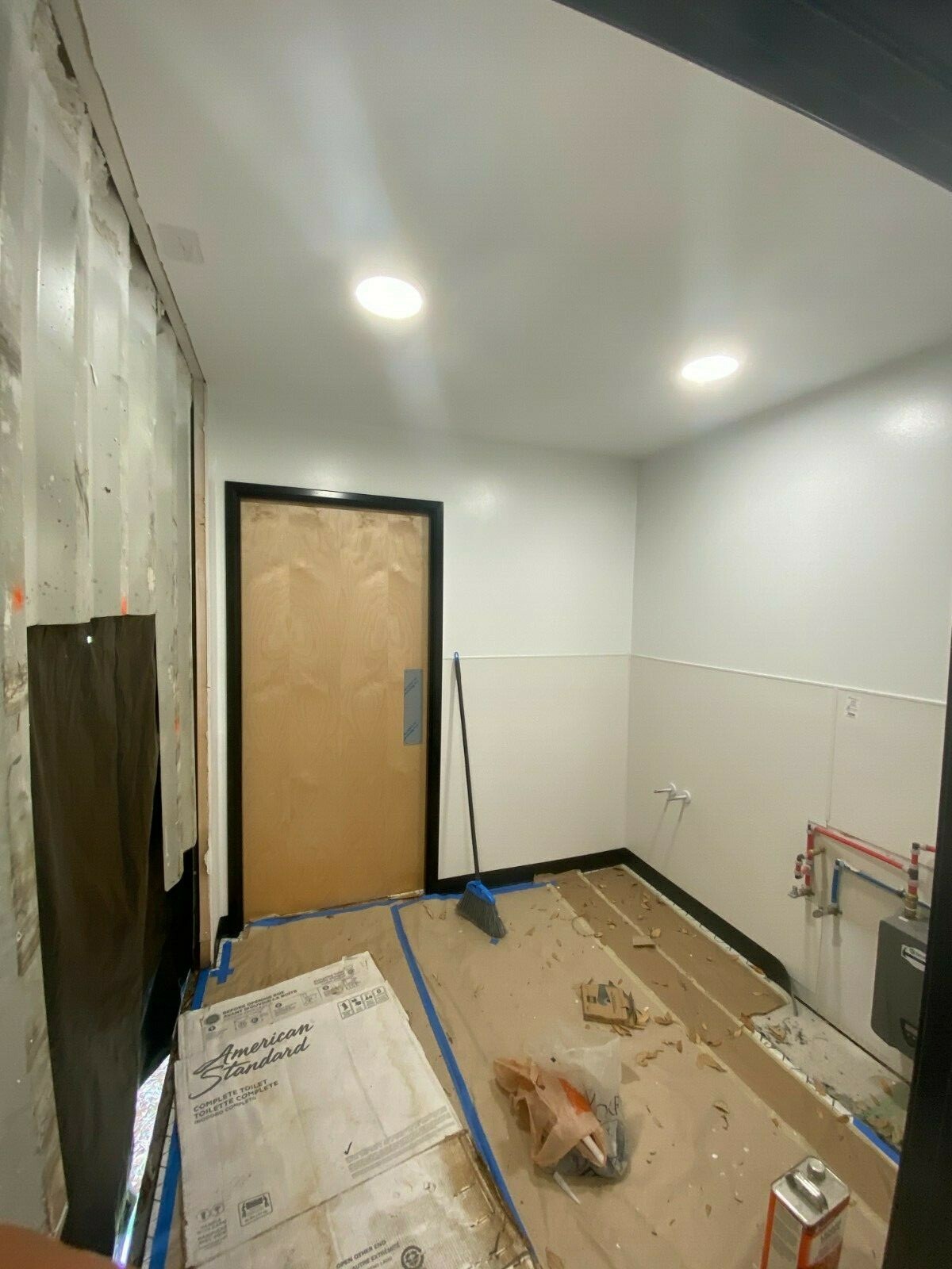 Newly Renovated Insulated Restroom Trailer 40×20 