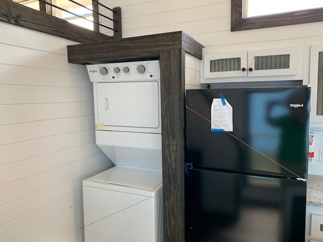 ELEGANT RUSTIC CABINS – MOVABLE TINY HOMES CABINS CUSTOM BUILT FOR YOUR PROPERTY