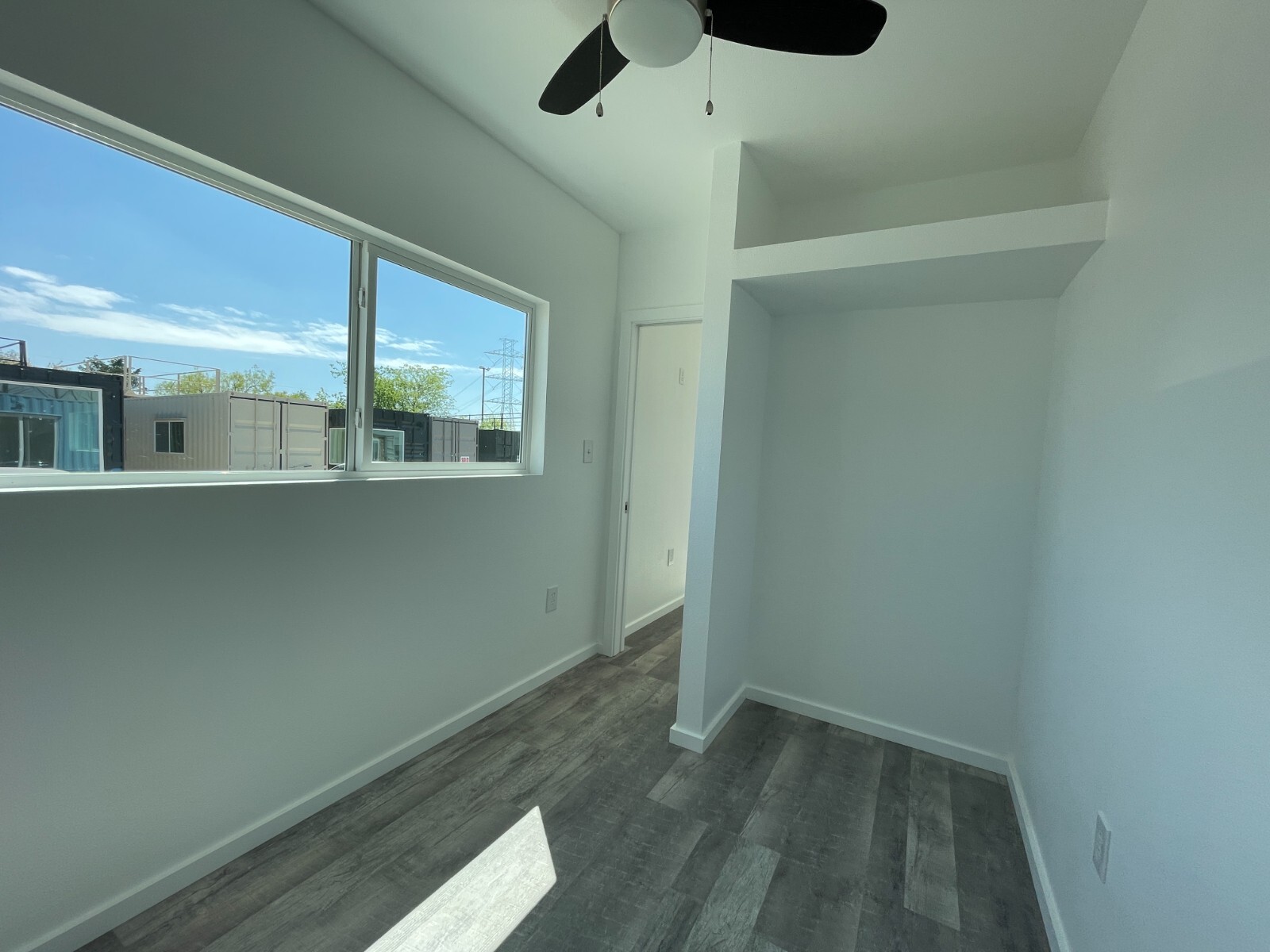 40 ft Shipping Container Home – The Alpine