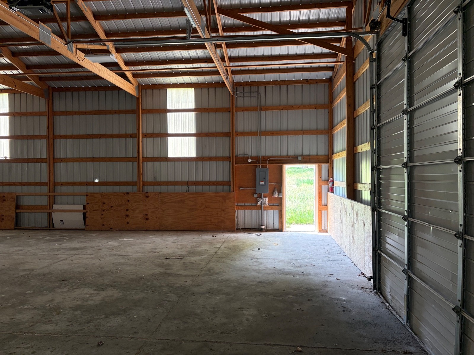 used metal building 40′ x80′