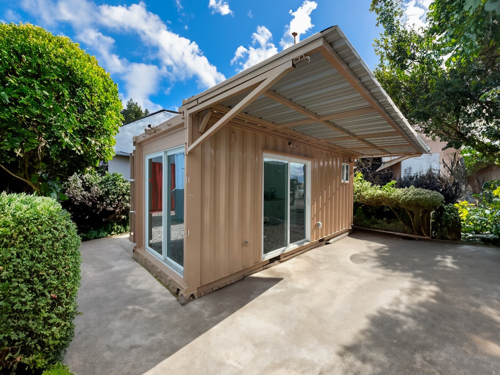 20 ft Shipping Container Home – The Cleveland