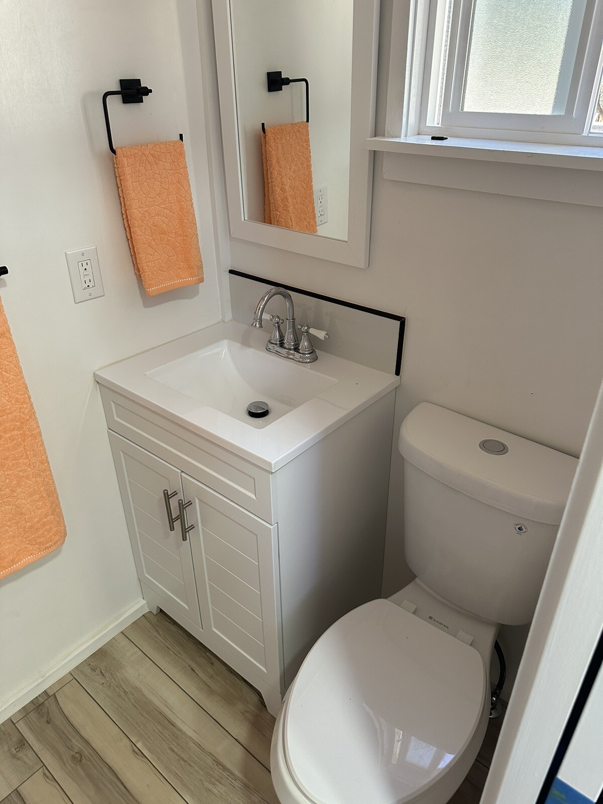 Tiny House for Sale! Container Home! Maintenance Free! Move In Ready