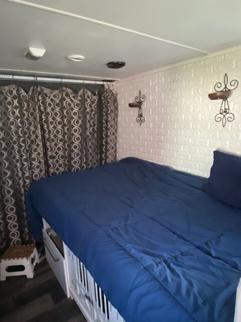 tiny home on wheels