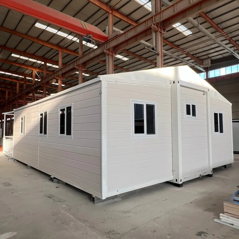 Prefabricated Expandable House for Tiny Homes Business and Solar Powered Modular