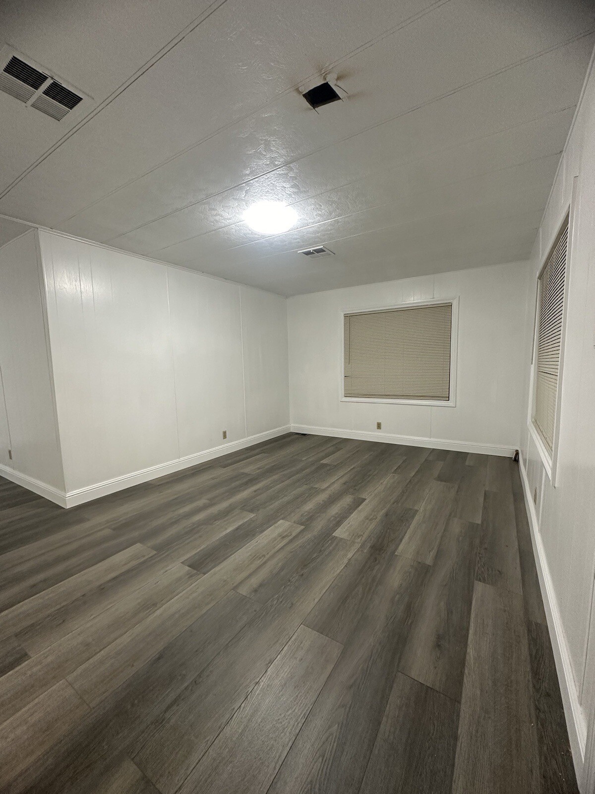 Beautifully Remodeled 2BD 2BTH Mobile Home For Sale