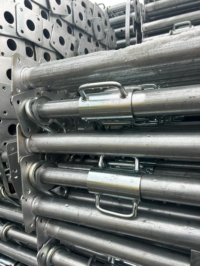 250 x building supports new supports 10 kN galvanised 3.20 m construction…