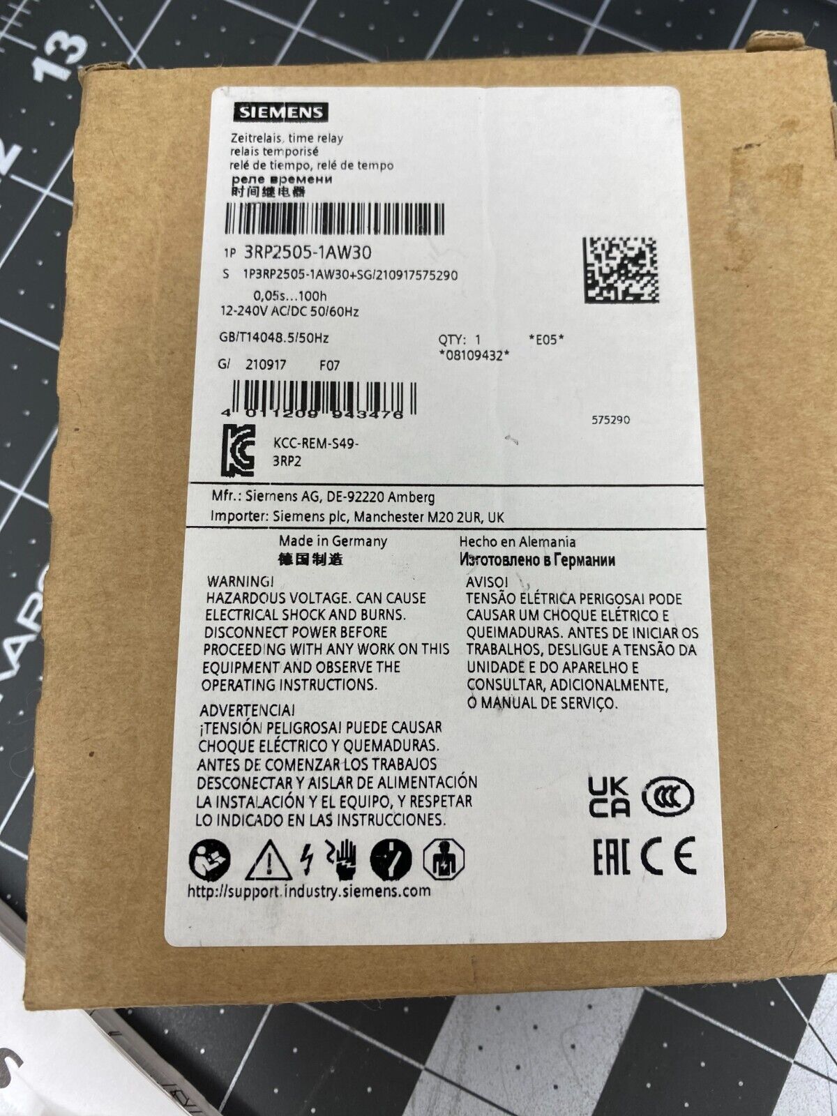 SIEMENS 3RP2505-1AW30 MULTI-FUNCTION TIME RELAY 12-240 VAC/DC (NEW)