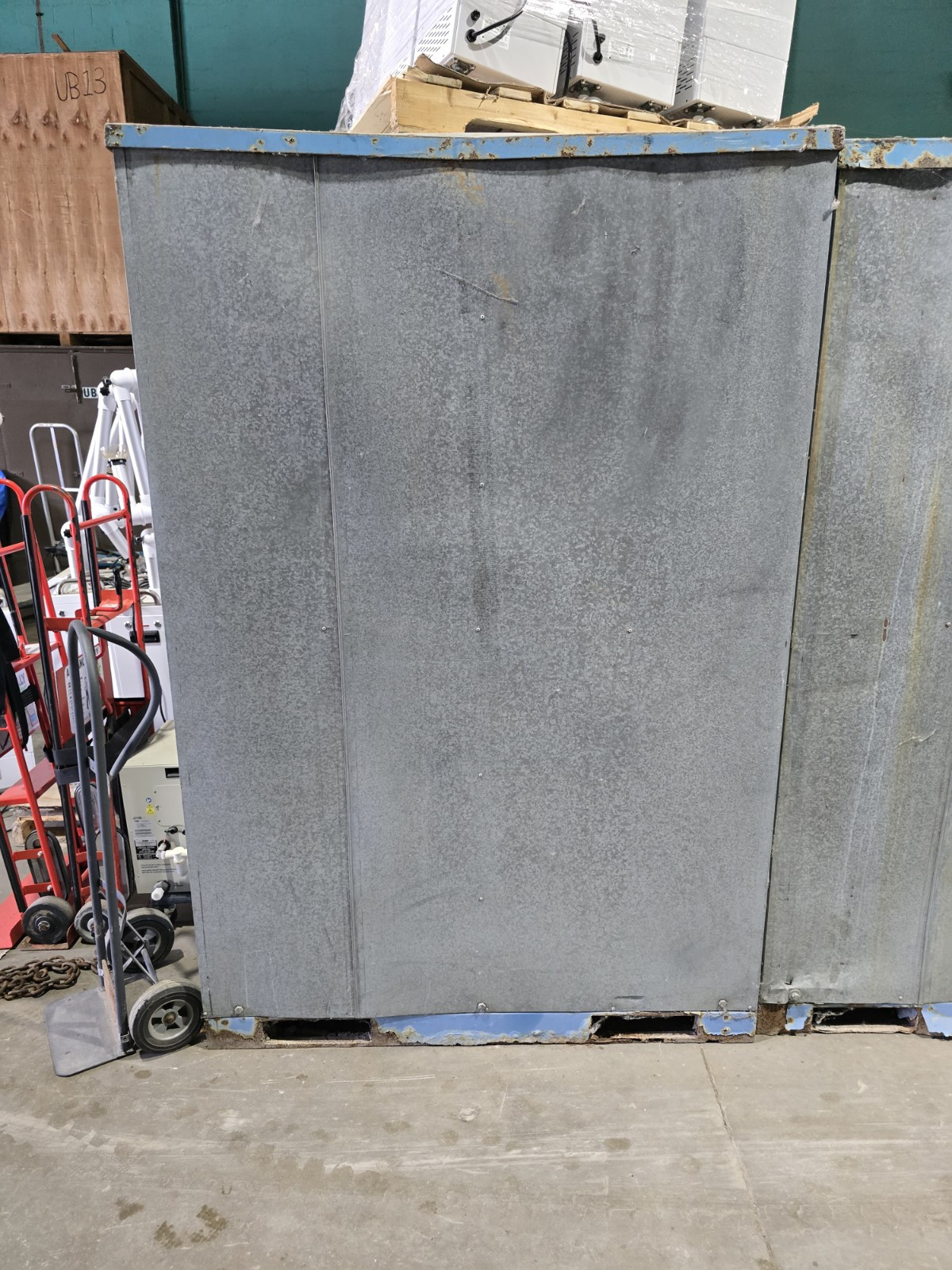 Steel 5×8 foot Metal Mini Self Storage DIAMOND PLATE FLOOR UNIT