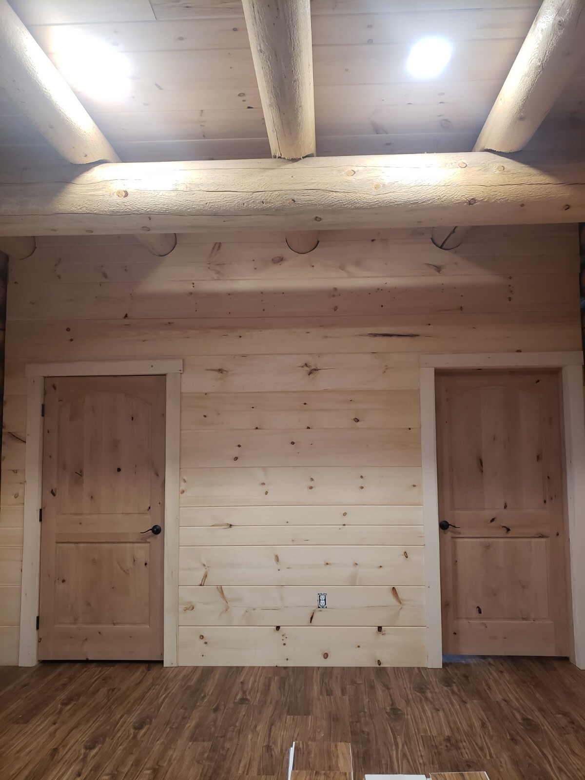 LARGE -5,000 sq.ft LOG CABIN HOME shell kit 12in logs