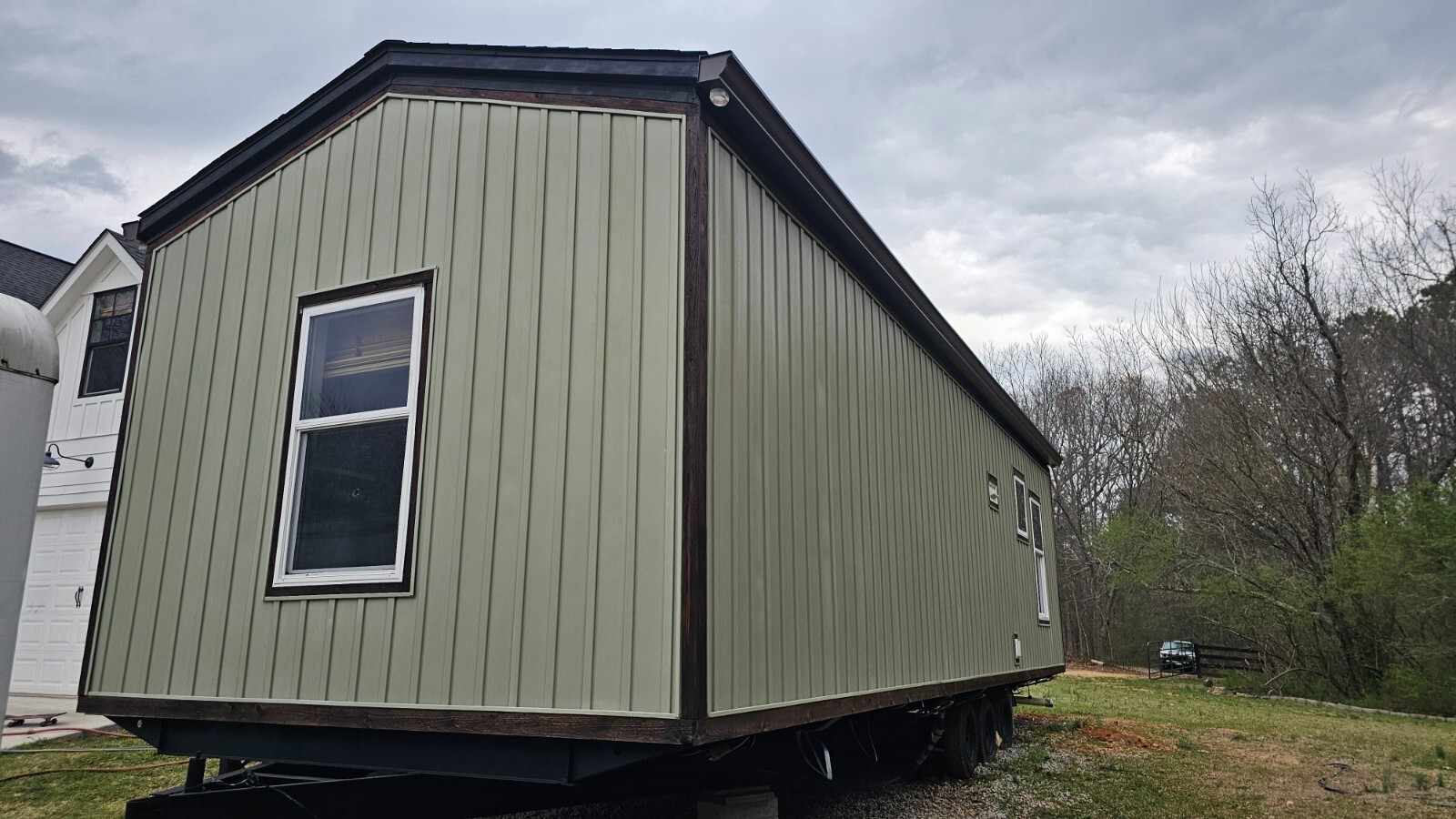 Free delivery Amazing 12×34 400sqft tiny house on wheels farmhouse style