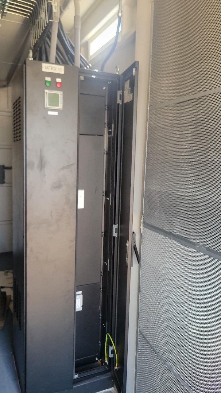 Bitmain Antbox N5 Texas Edition Water Curtains Exhaust Fans