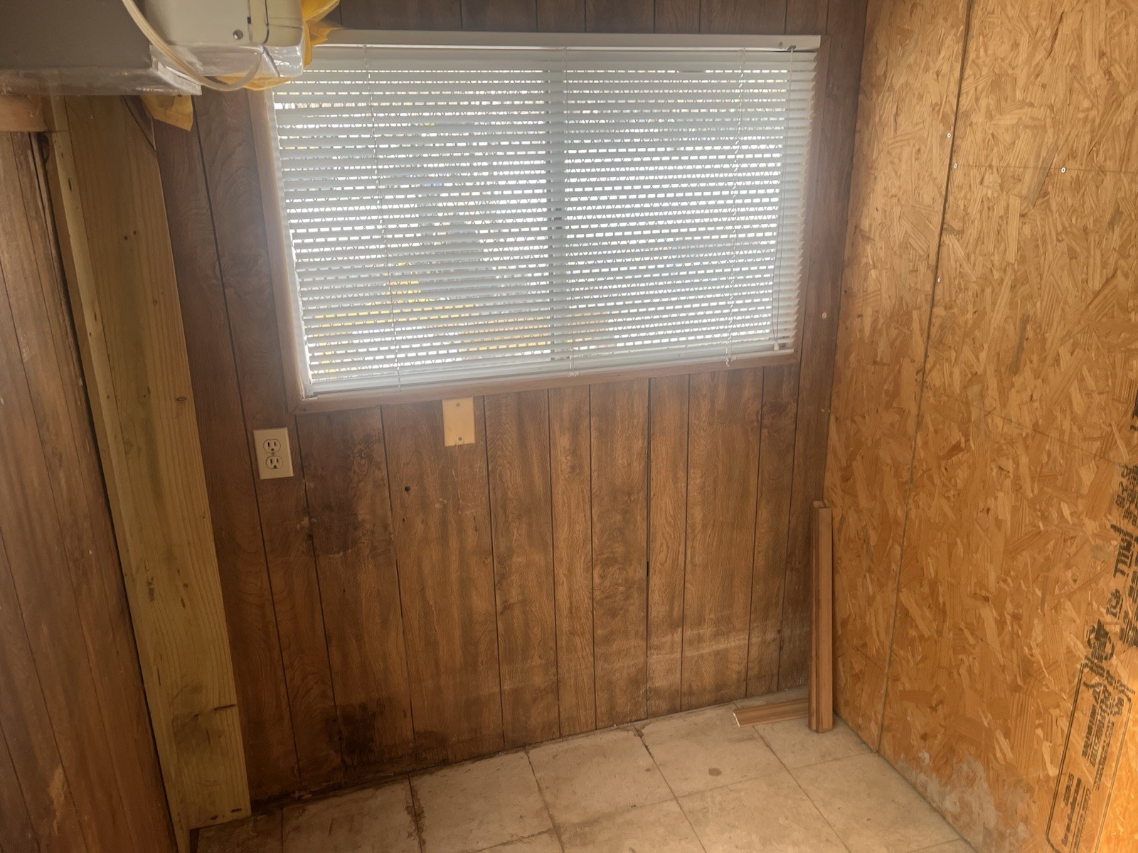 Mobile 2 Office Trailer with meeting room 32×8. For onsite Office work / storage