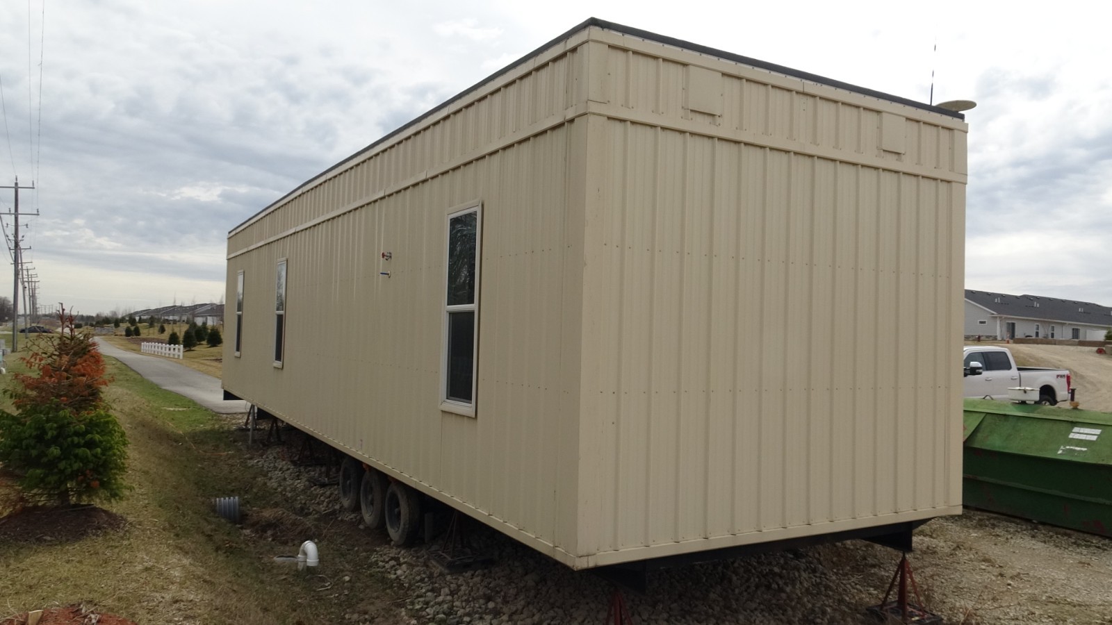 2024 12 x 46 FABRICON 2 OFFICE MOBILE SALES OR CONSTRUCTION TRAILER