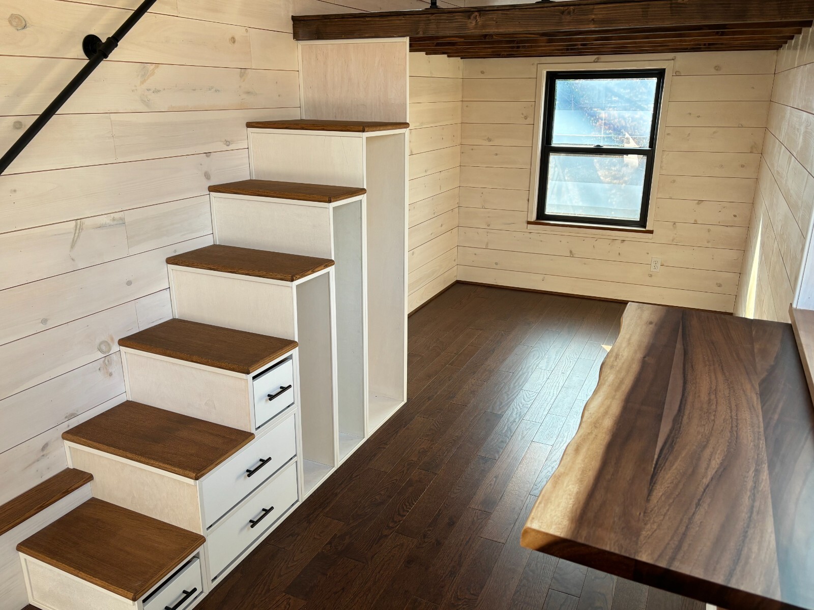 Tiny house on wheels for sale 32 X 8