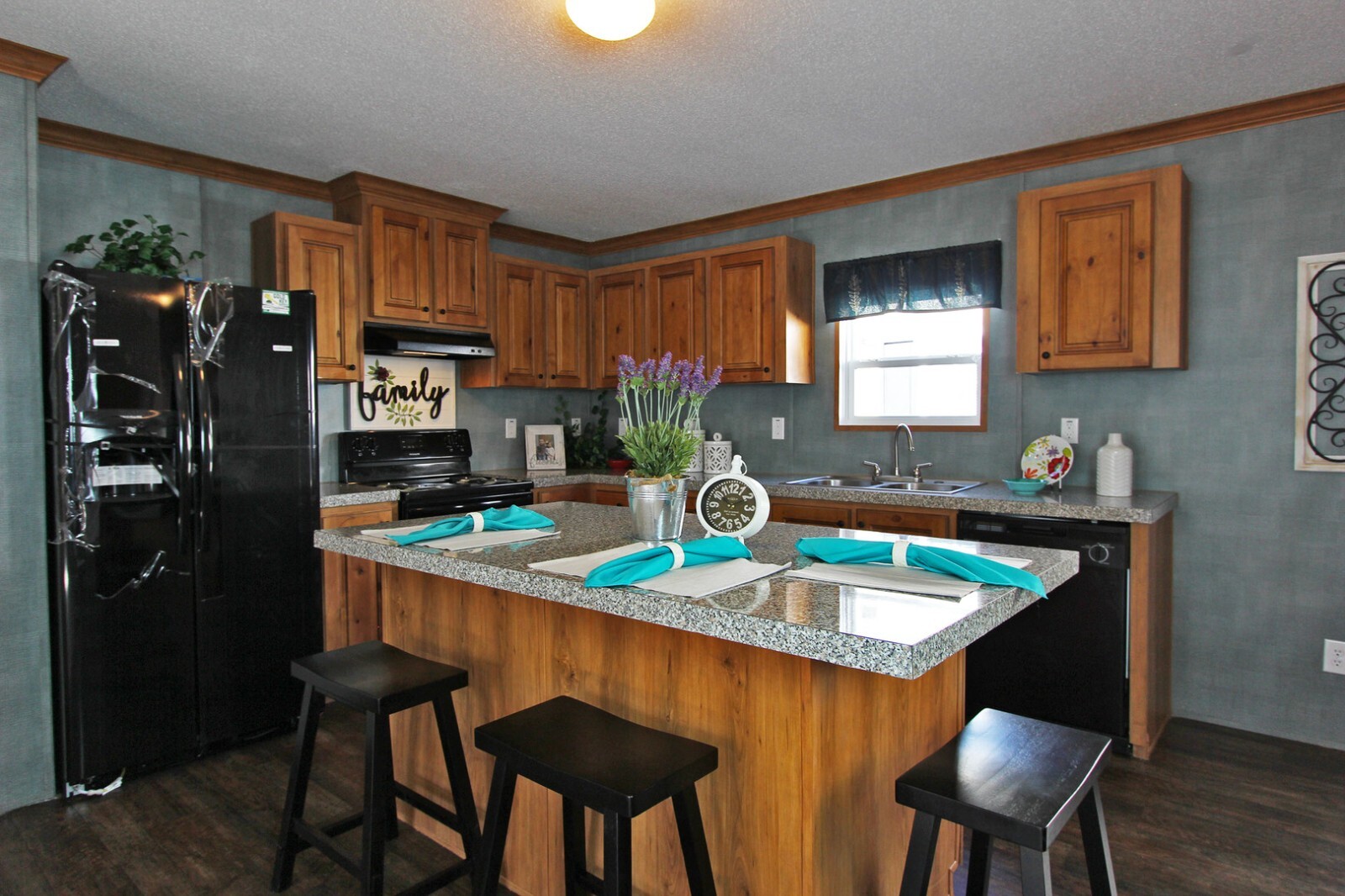 2023 Live Oak TELFORD Mobile Home 4BR/2BA 32×52-All Southeast States-45 Days!