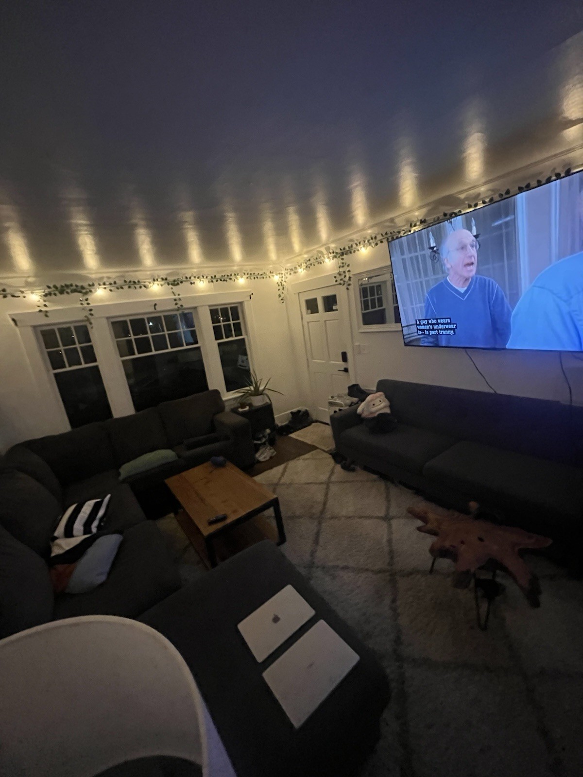 ROOM IN HOUSE FOR RENT (sublet) U DISTRICT