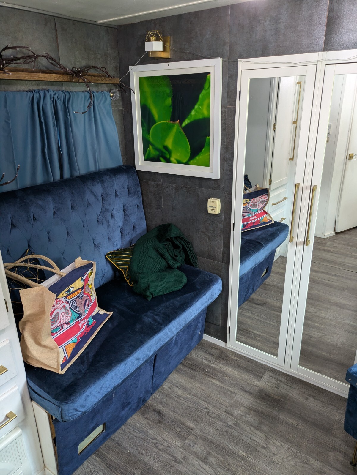 tiny home on wheels
