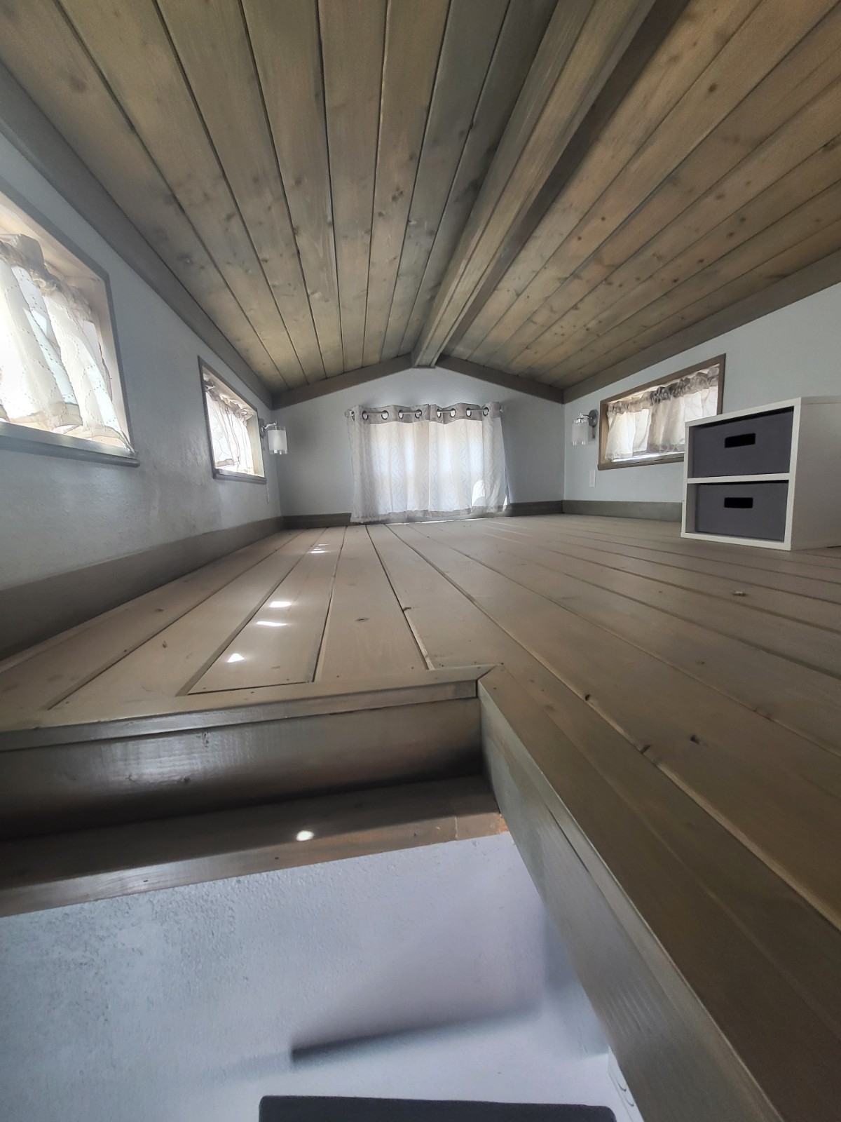 tiny home on wheels