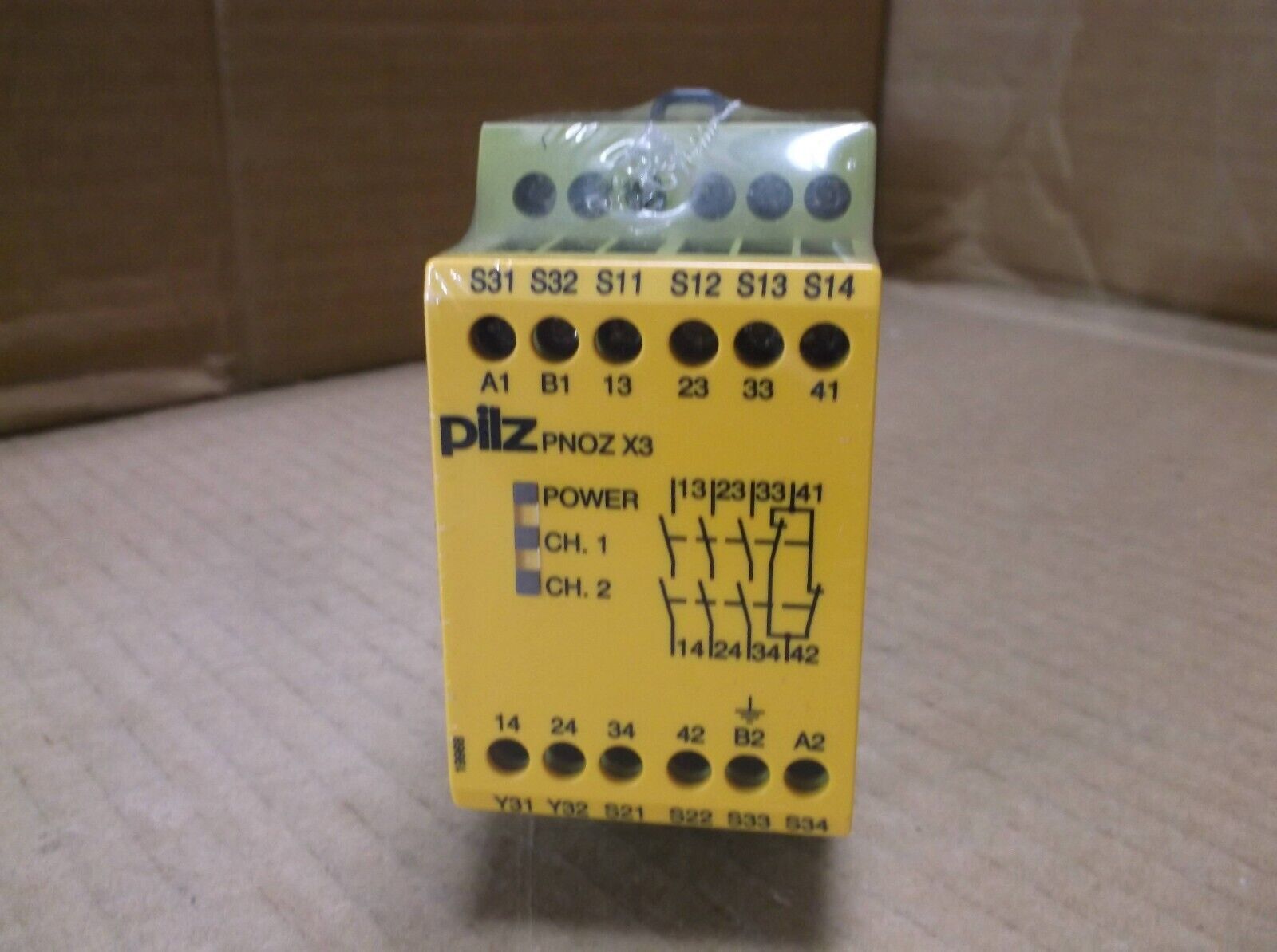PNOZ X3 230VAC 24VDC 3n/o 1n/c 1so Pilz Safety Relay 774318