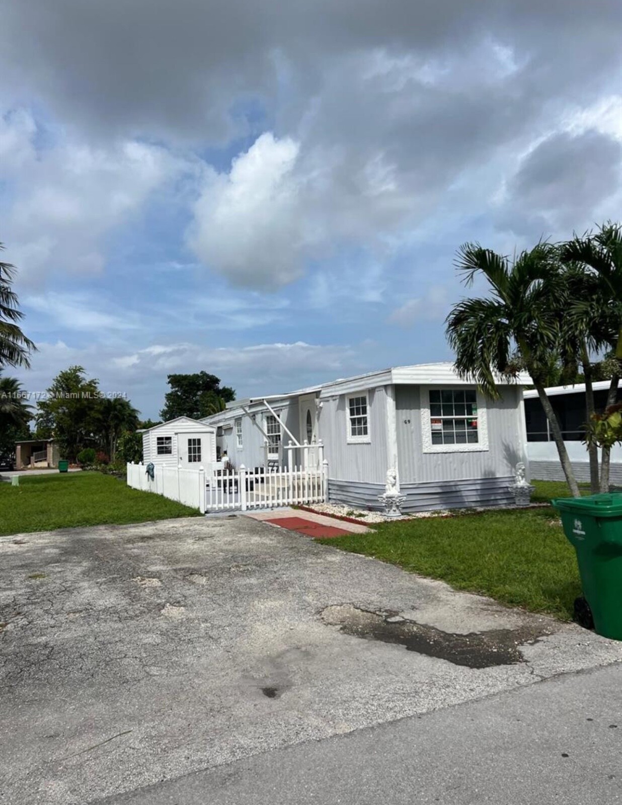 mobile home for sale florida. 11201 SW 55th St, Miramar, FL 33025