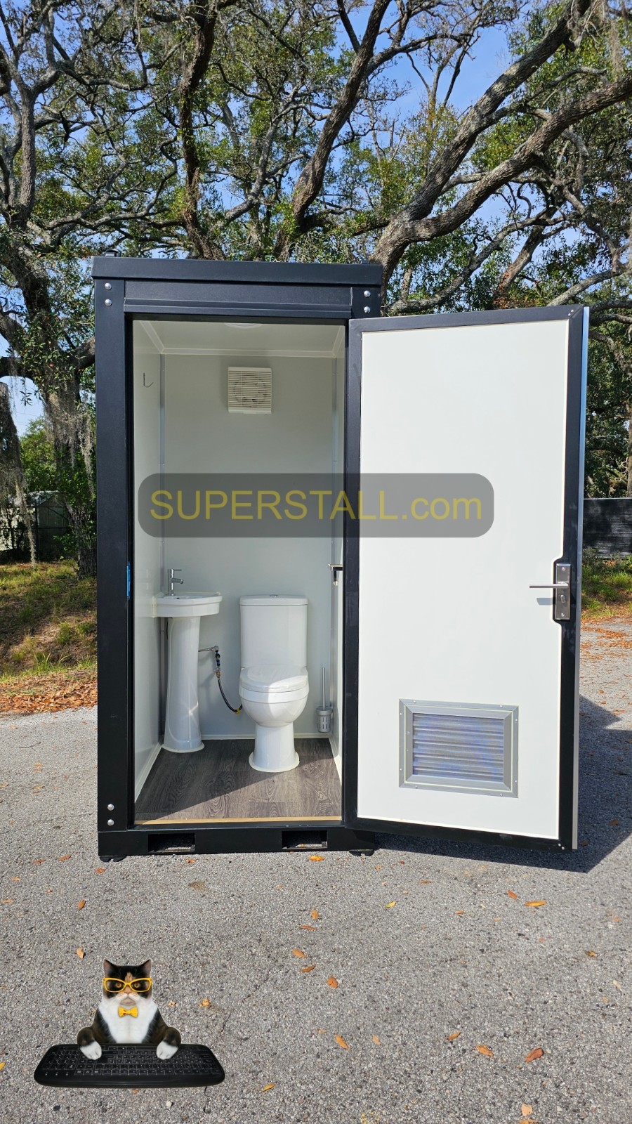 New Mobile Bathroom Steel Portable Restroom Sink Toilet Single Stall Insulated