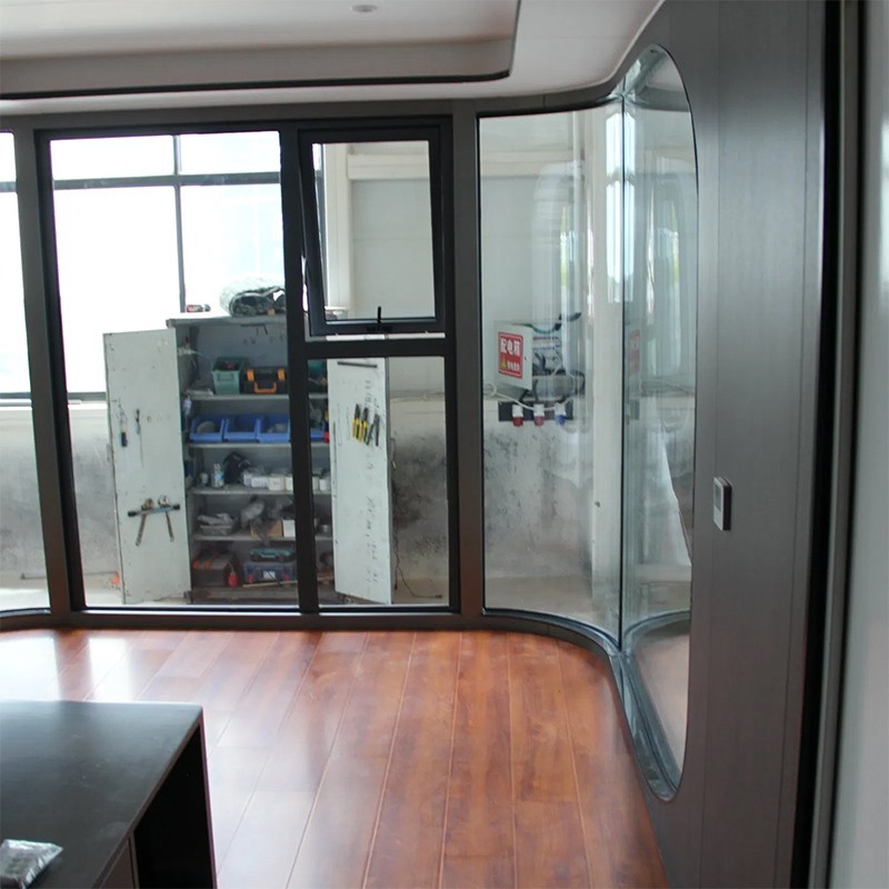 Modern Style Anti Rust Capsule House 5.8m Length Capsule Tiny House