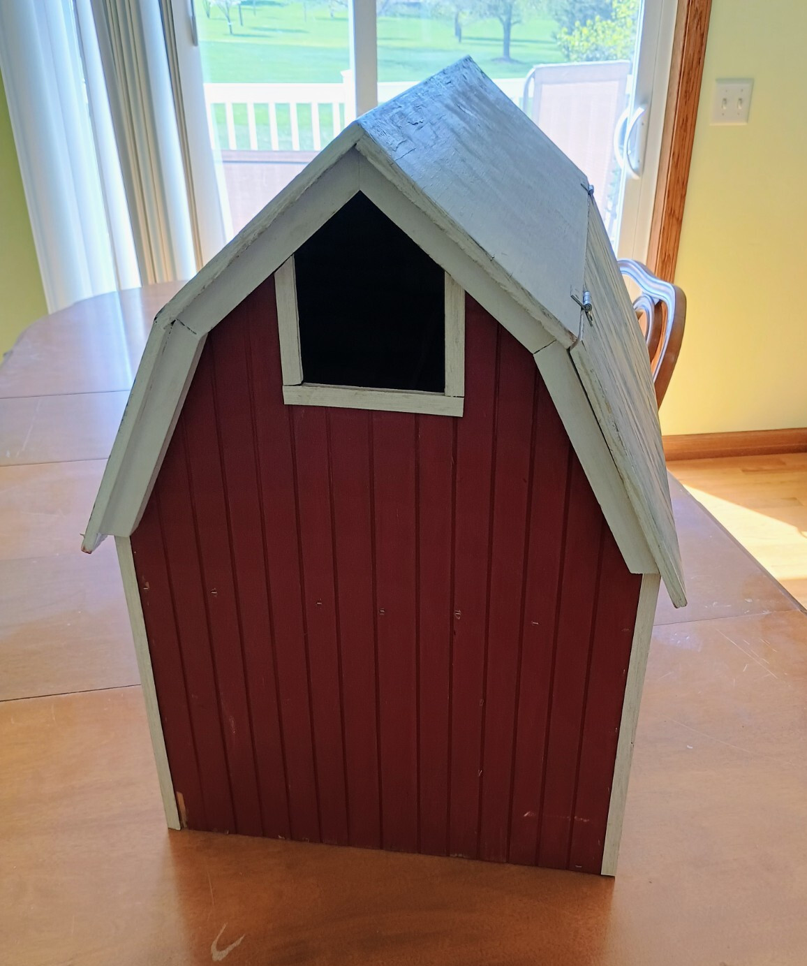 Large Handmade Wooden HORSE HAY BARN 23″ tall x 21 5/8 wide x 16 1/2 w/FENCE