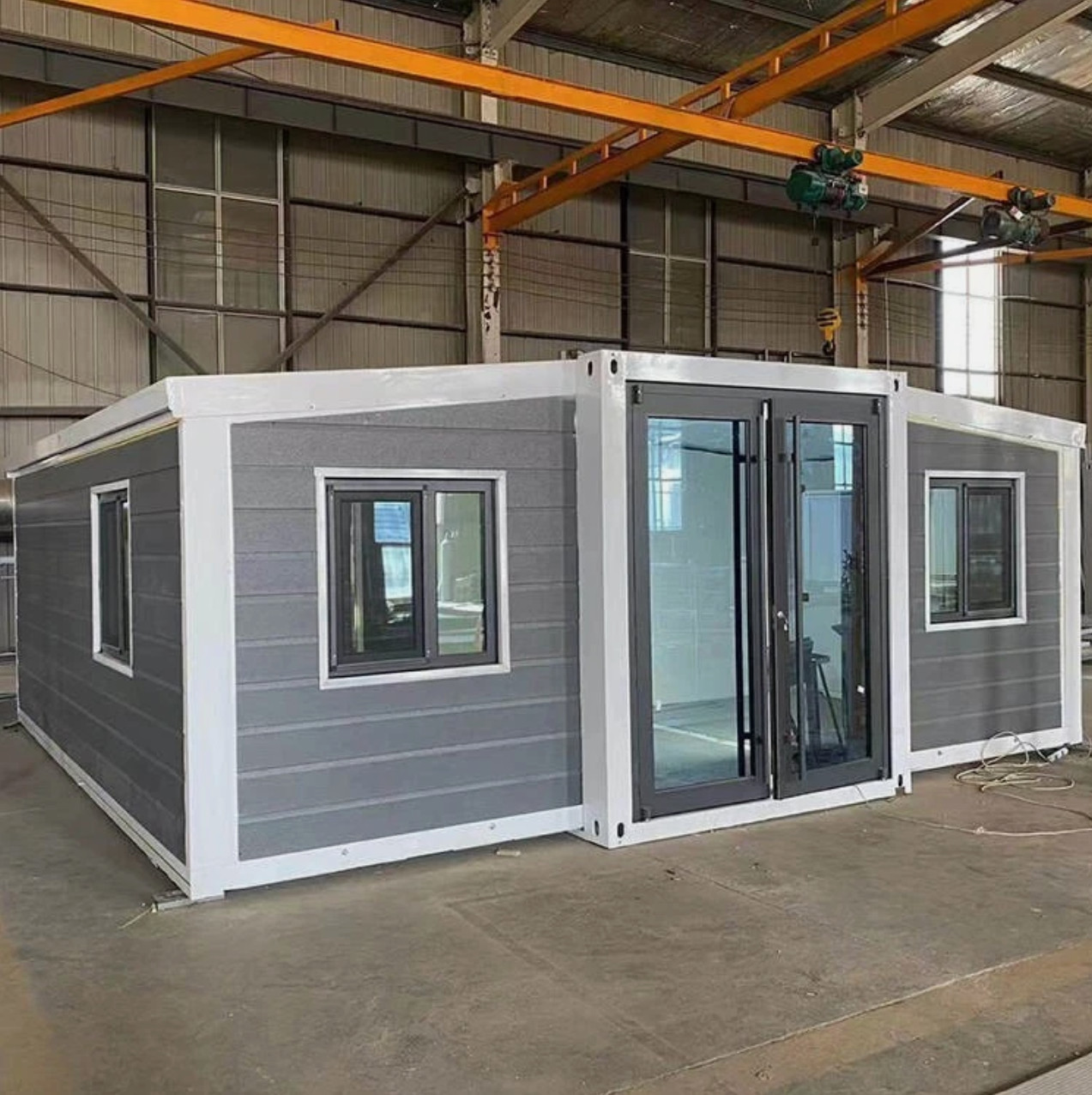 20FT Mobile Expandable Container House EMPTY – BUILD YOUR OWN INTERIOR