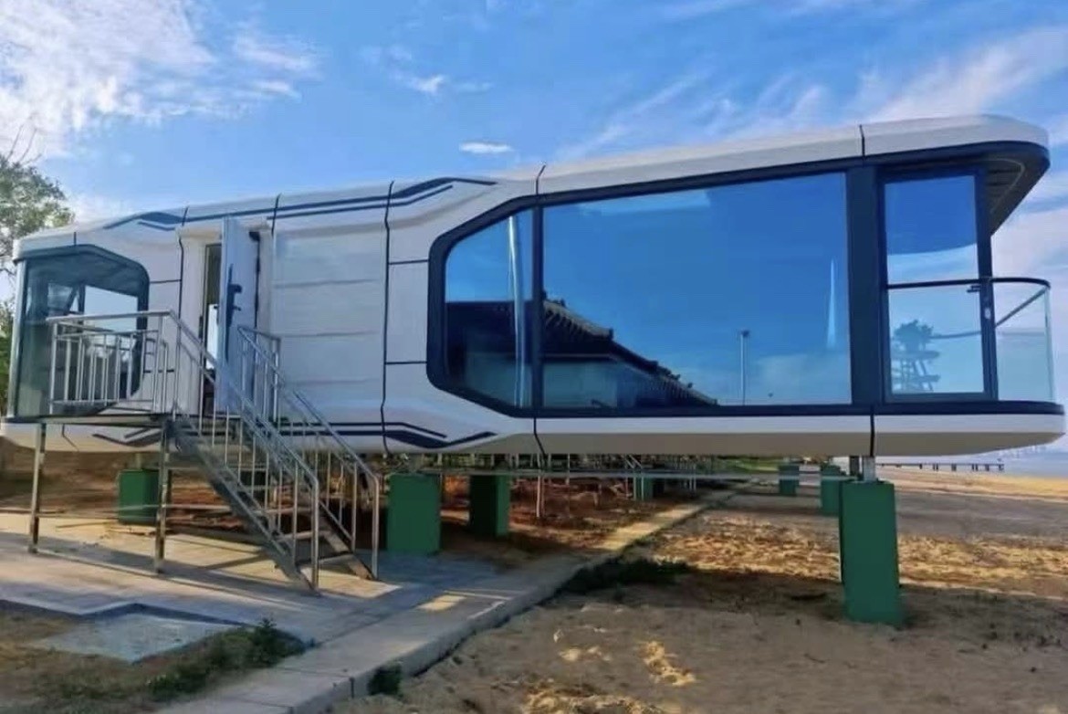 3MOMH Modern Modular Prefabricated Capsule Building Glass Metal Large Windows