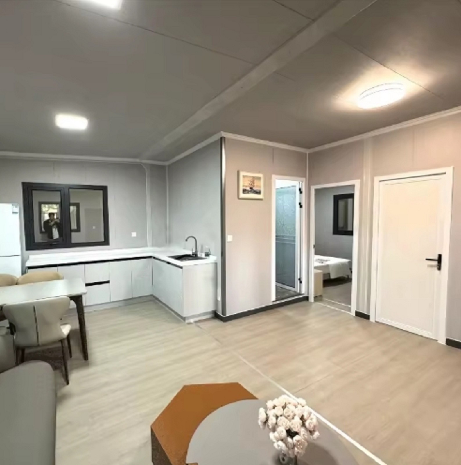 Luxury Double-Wing Container House 30ft 2bedroom 1 bath