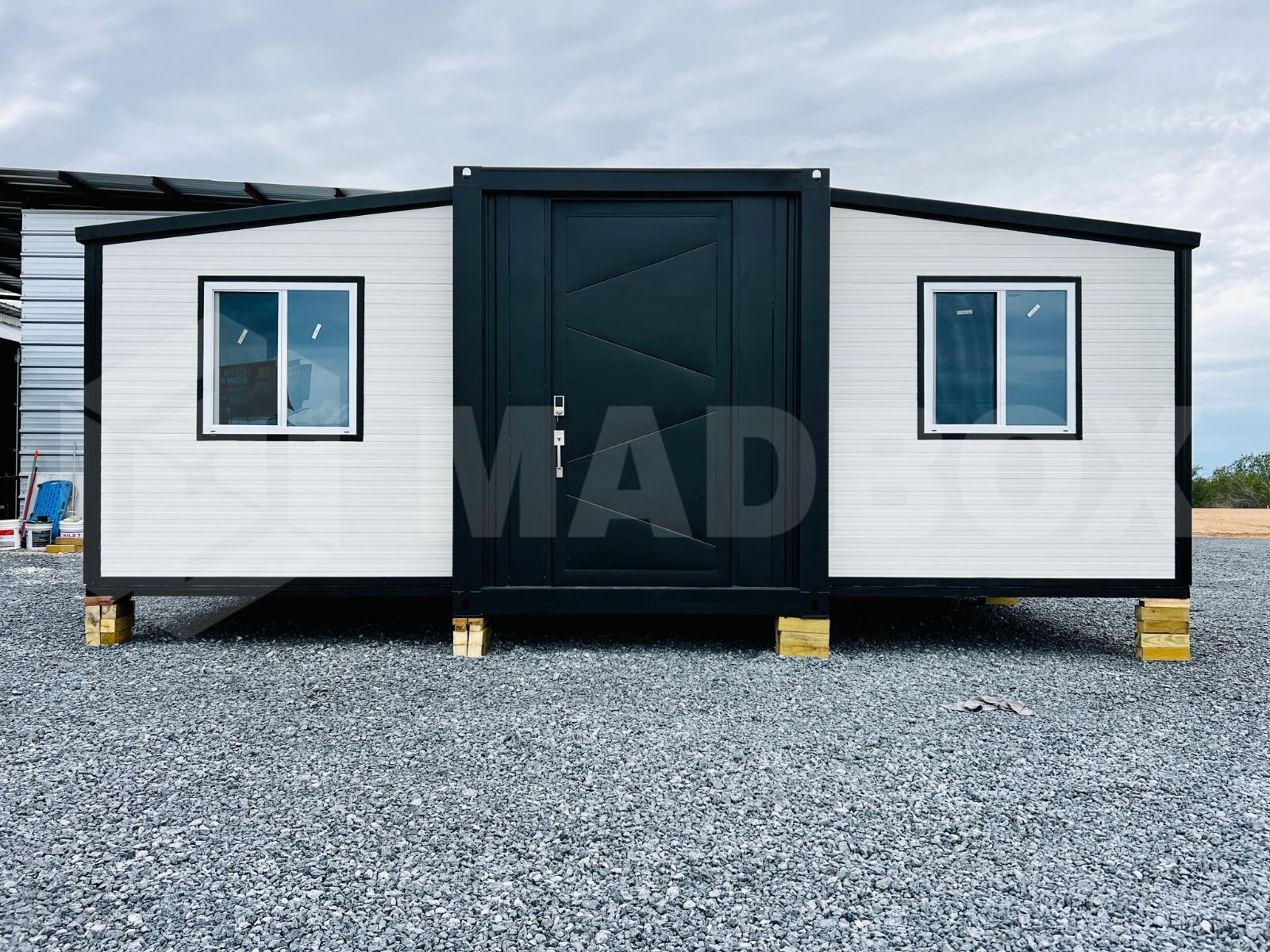 In USA Emergency Home House Tiny Mobile Container Homes for Maui Hawaii Fire