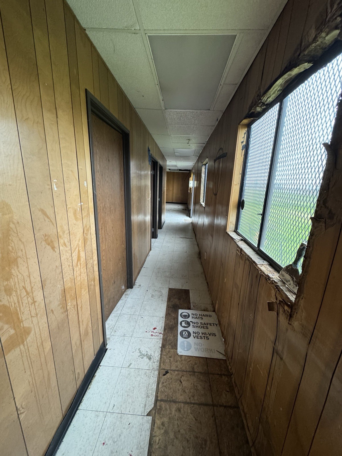 Prefab Building Trailer 60x14ft 2BR 1BA Multiple Rooms Security Bars