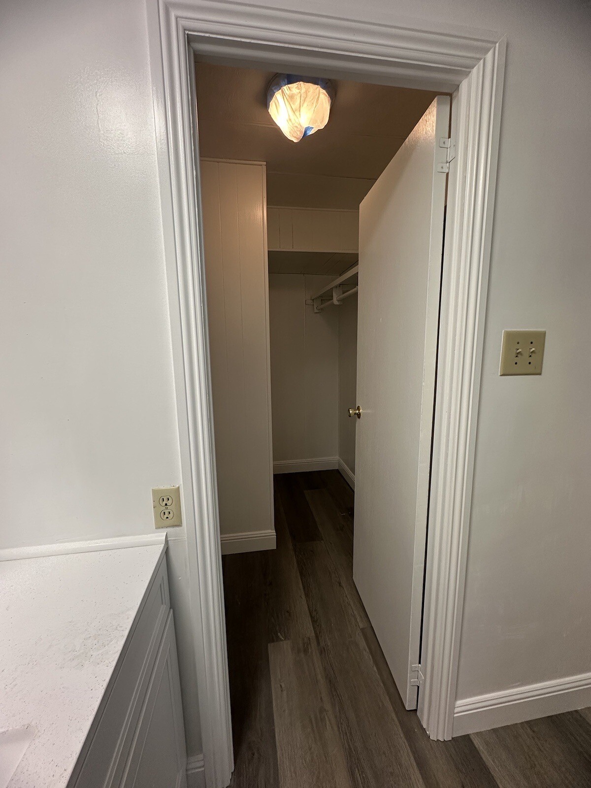 Beautifully Remodeled 2BD 2BTH Mobile Home For Sale
