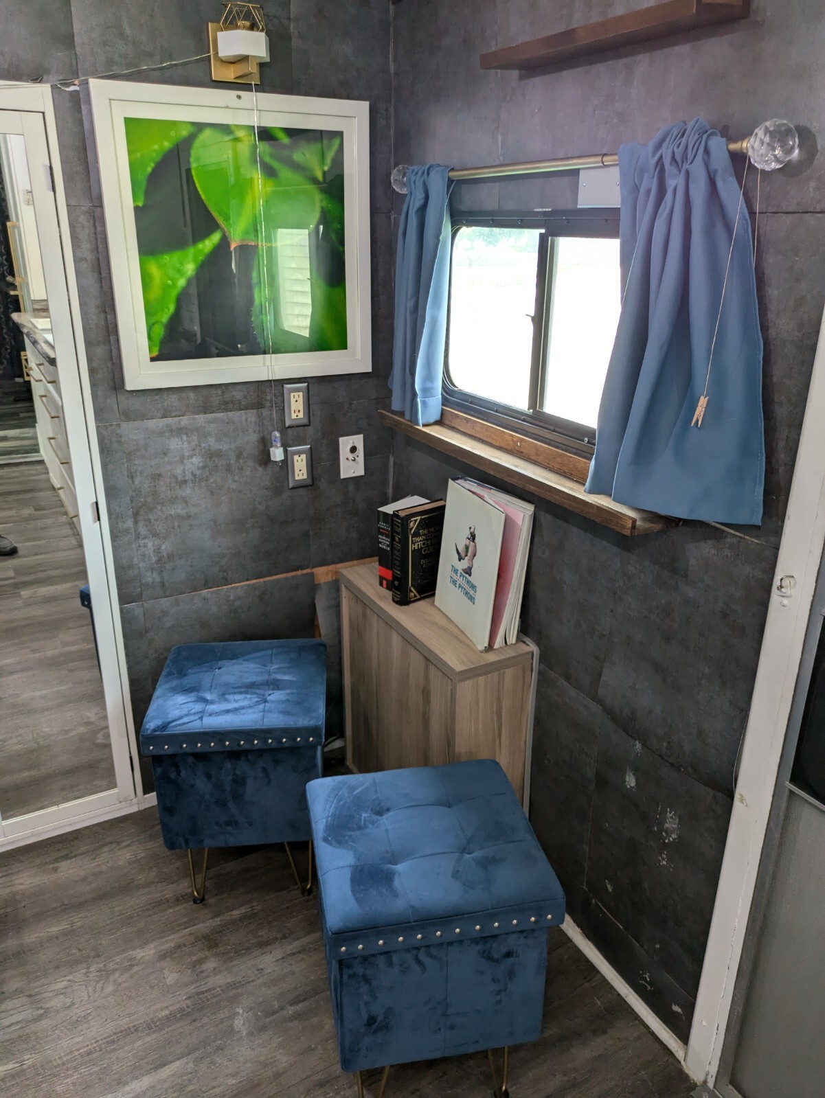 tiny home on wheels