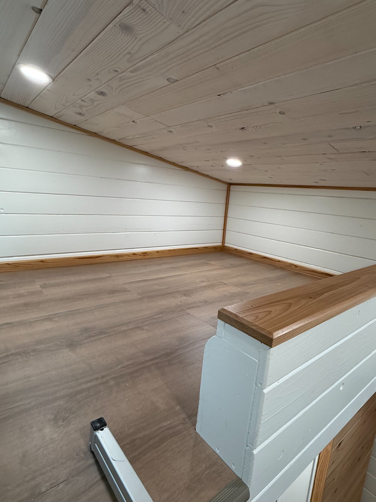 Tiny House on Wheels 8.5X20