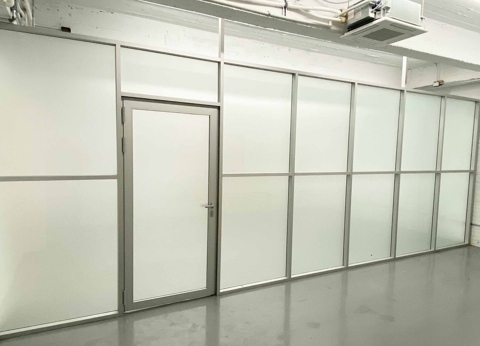 CGP Office Partitions, Frosted Glass Aluminum Wall 11’x9′ w/Door, Clear Anodized