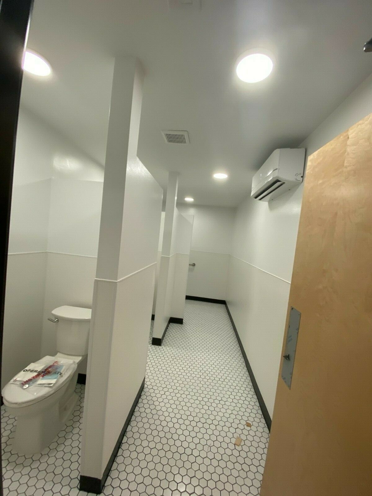 Newly Renovated Insulated Restroom Trailer 40×20 