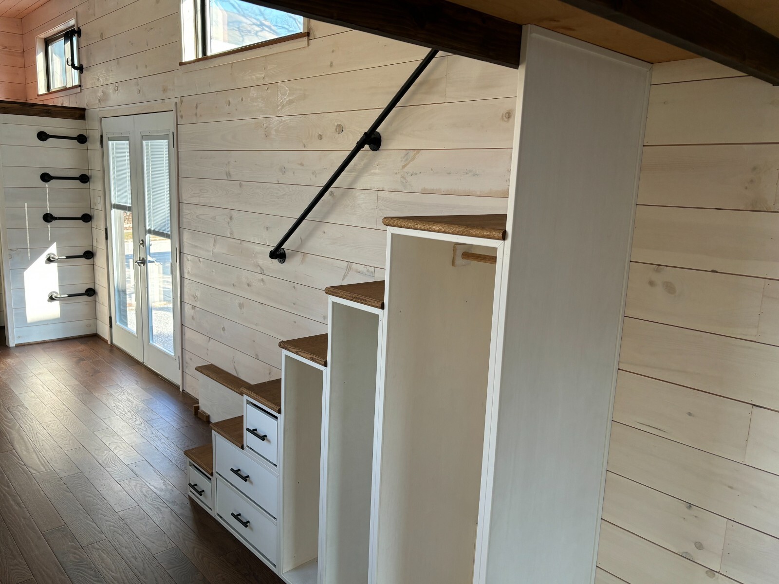 Tiny house on wheels for sale 32 X 8