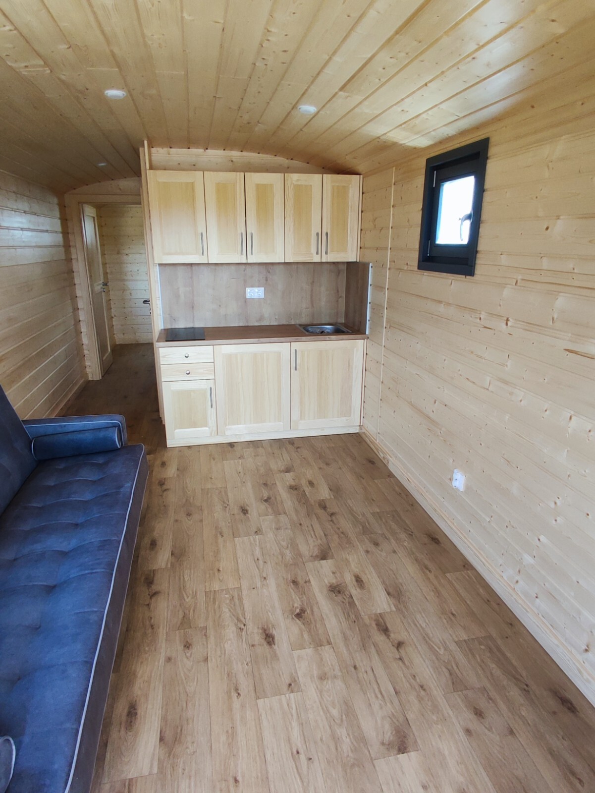 Tiny house on wheels for sale. The caravan (roulotte)