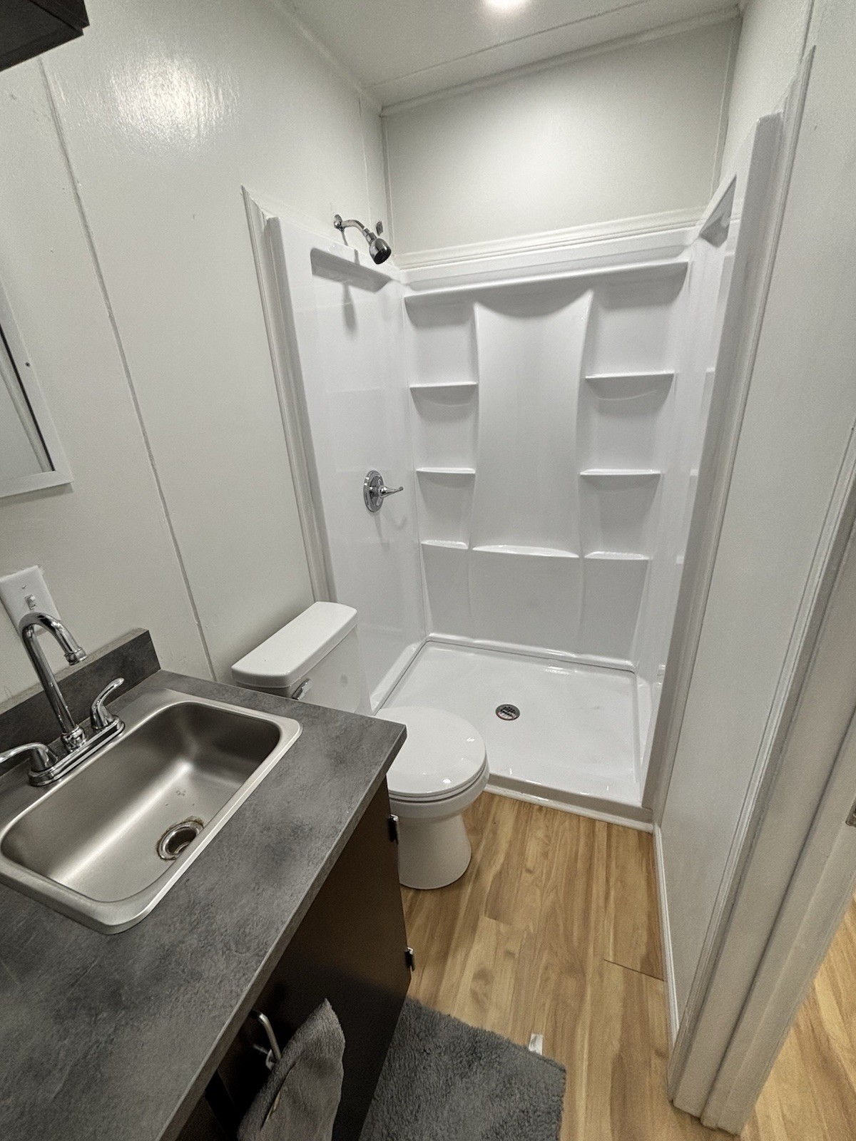 Contemporary Prefabricated Shipping Container Home 1BR 1BA Kitchen 320ft² Modern
