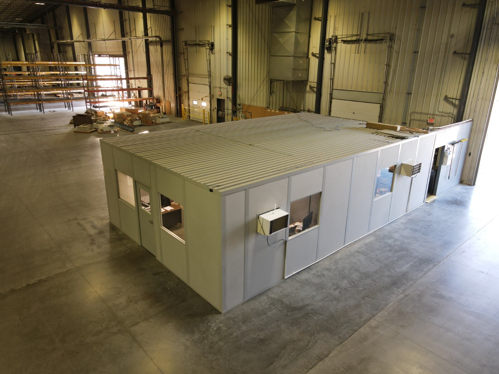 2018 Starrco Portable Indoor Office building – 20ft wide, 32ft long, 9ft tall