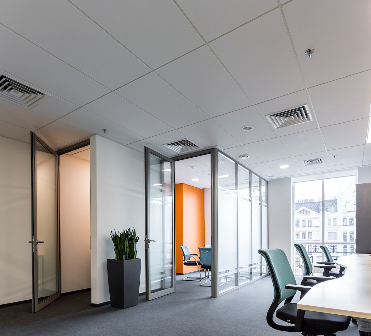 CGP Office Partition System, Glass Aluminum Wall 11′ x 9′ w/ Door Clear Anodized