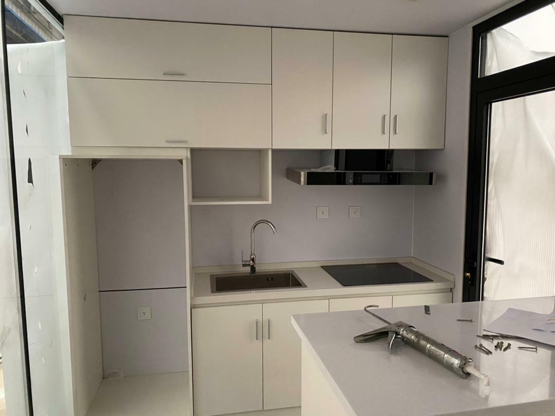 South Beach Reflection House Shipping Container Home Catalog L40′