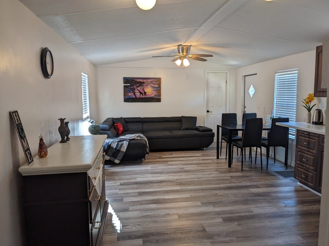 Mobile Home. St. Petersburg FL. No flood zone.