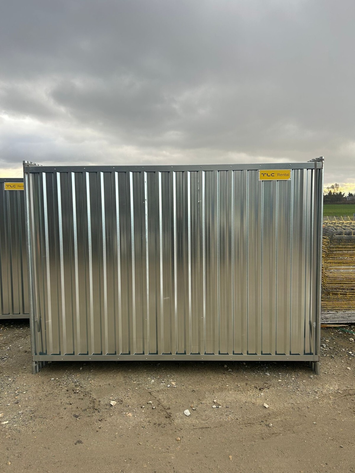 TOP 170 m construction fence made of sheet metal closed mobile fence barrier