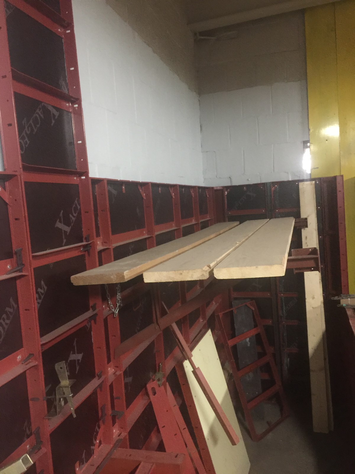Scaffold Bracket for Symon’s Style Concrete Form System