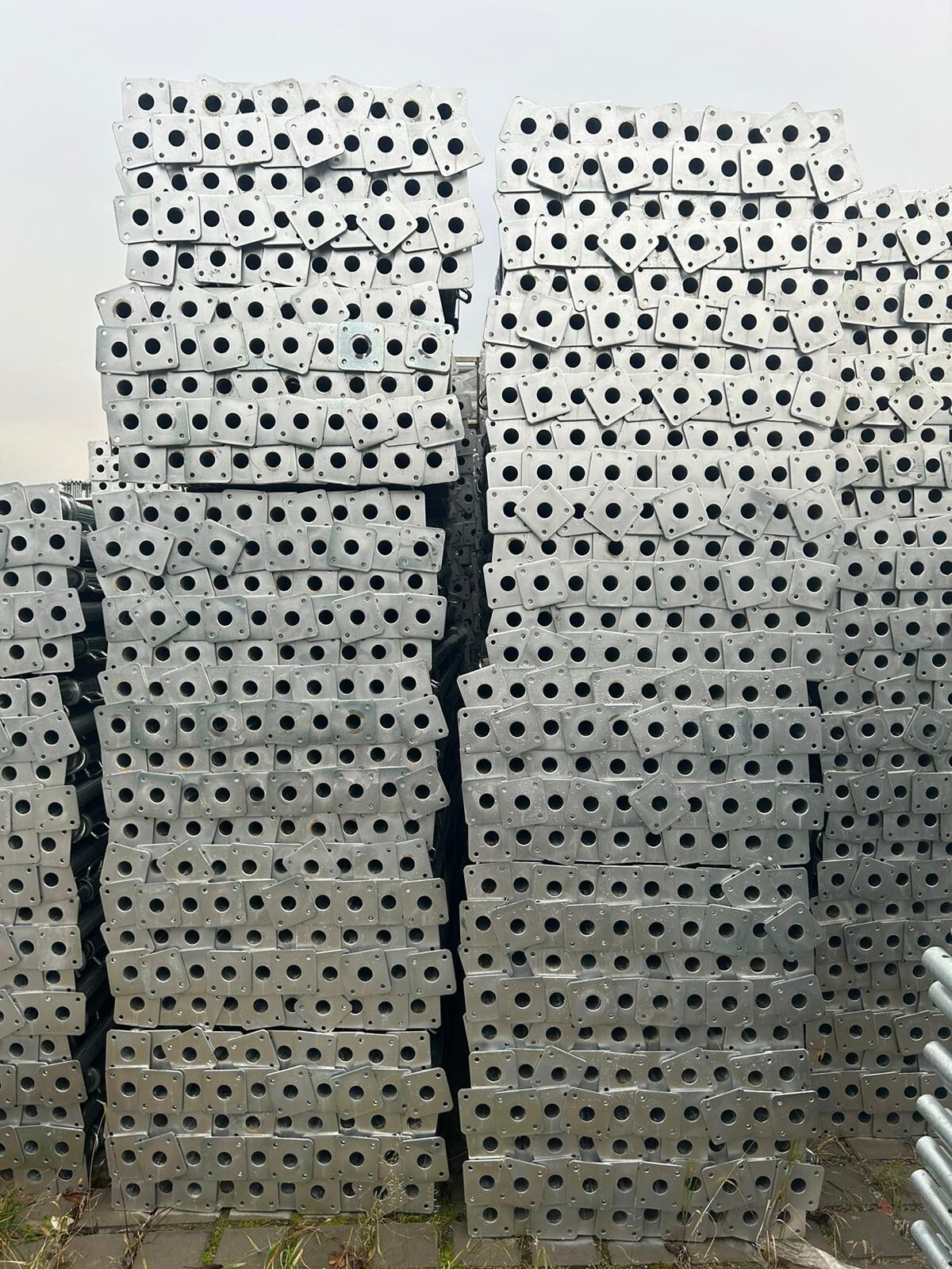 250 x building supports new supports 10 kN galvanised 3.20 m construction…