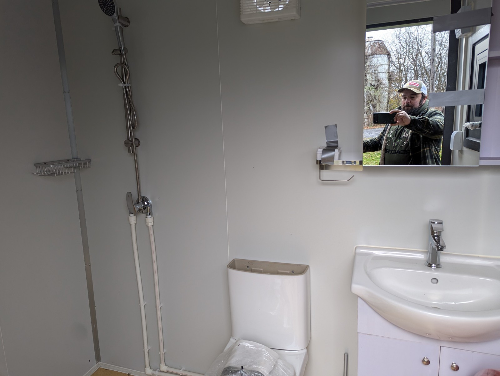 Bastone Portable Restroom Bathroom Mobile Toilets w/Shower + Sink